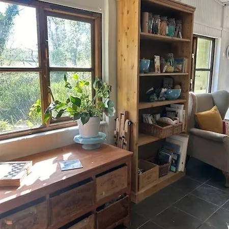 The Artists Chalet Saint Cleer